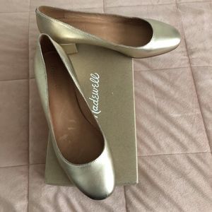 Madewell Ella Pump- NEW IN BOX-  gold- Size 9